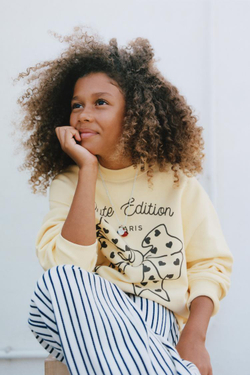 ZARA ТОЛСТОВКА С ПРИНТОМ, ЖЕЛТЫЙ