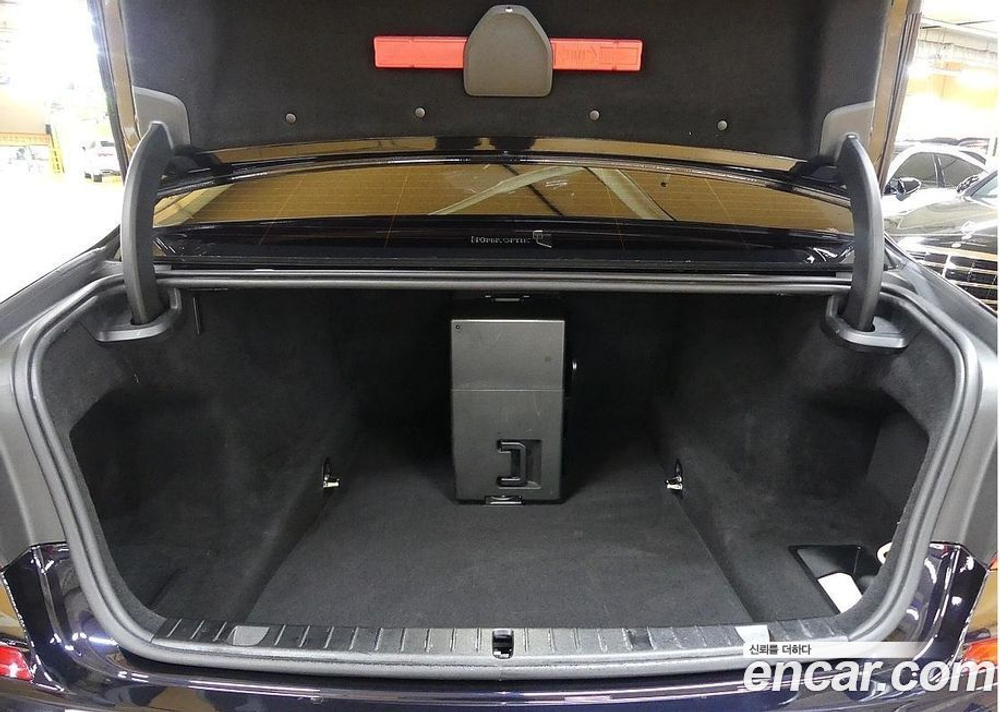 BMW 7 Series (G11) M760Li xDrive (11.2019)