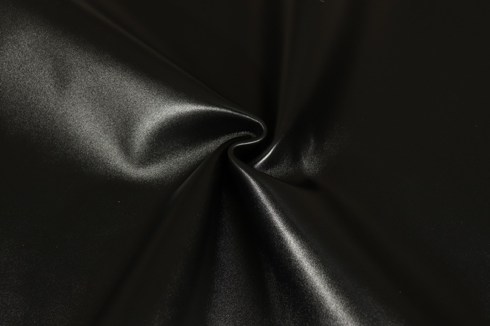 1,4-1,6 Кожа галантерейная Черный Кратор К/К