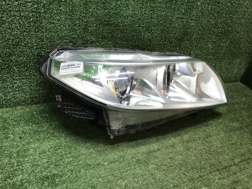 Битая Фара правая Suzuki Vitara 2 (14-19) галоген