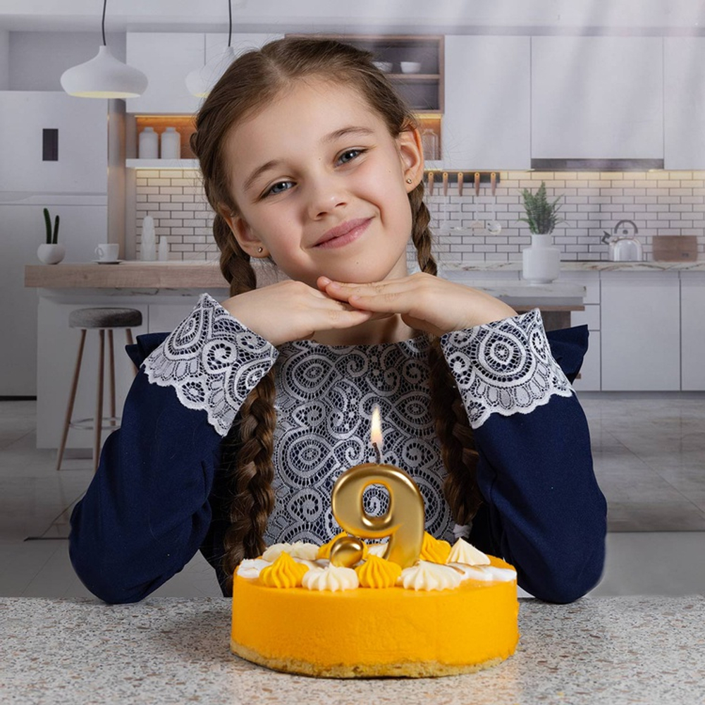 Свечи-цифры Золотые, 8 см