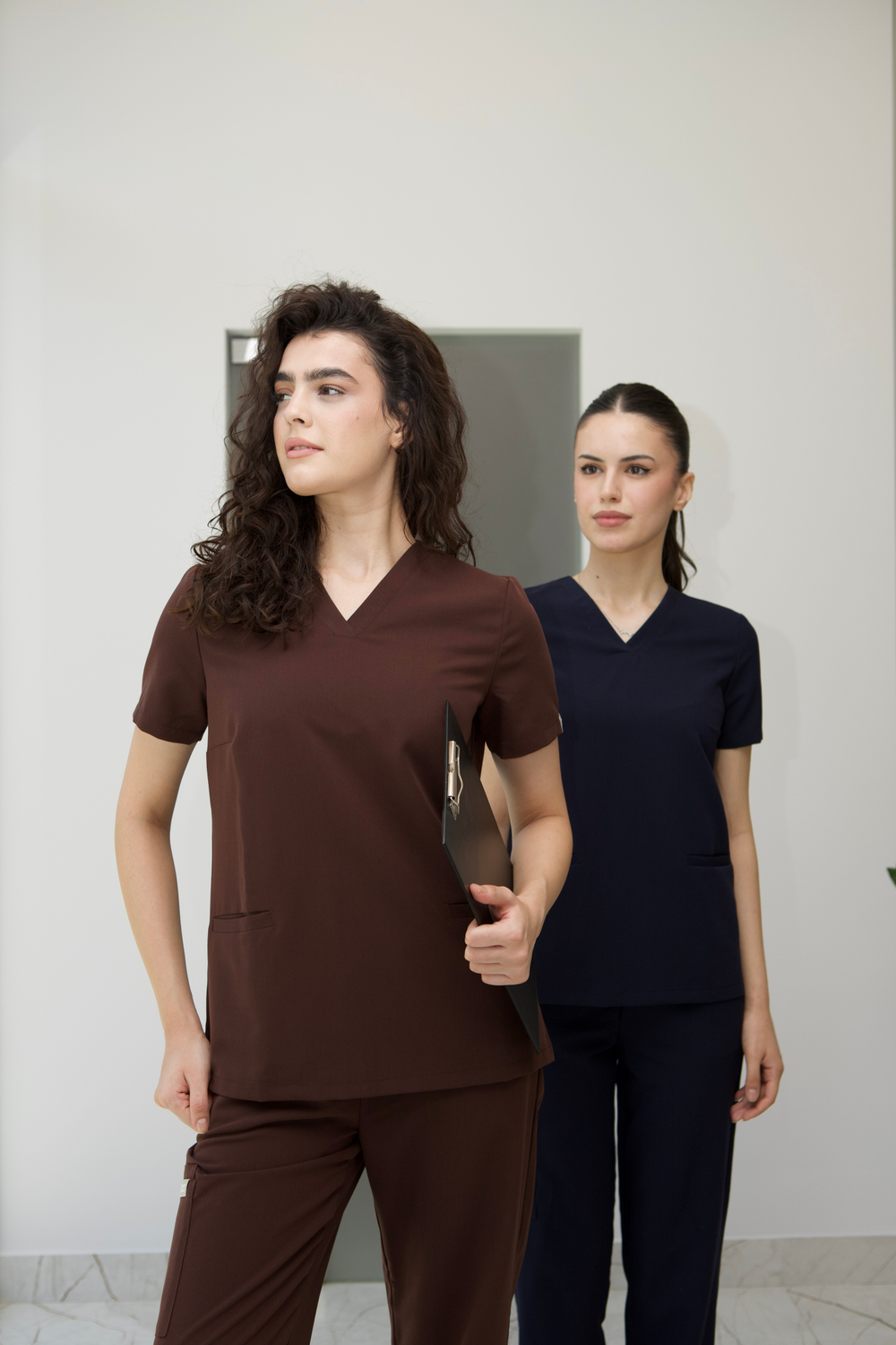 Костюм для врача Medici коричневый