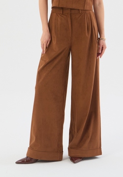 Брюки широкие из замши