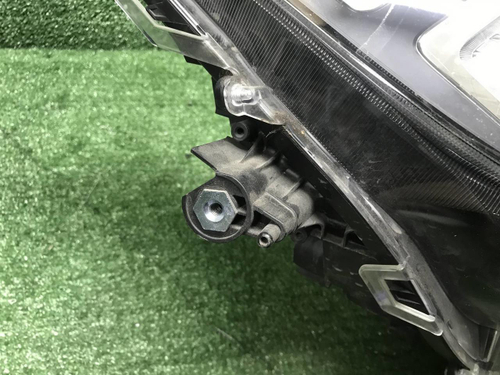 Фара правая Toyota RAV4 5 XA50 (18-нв) LED