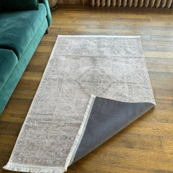 Mira Rug Home