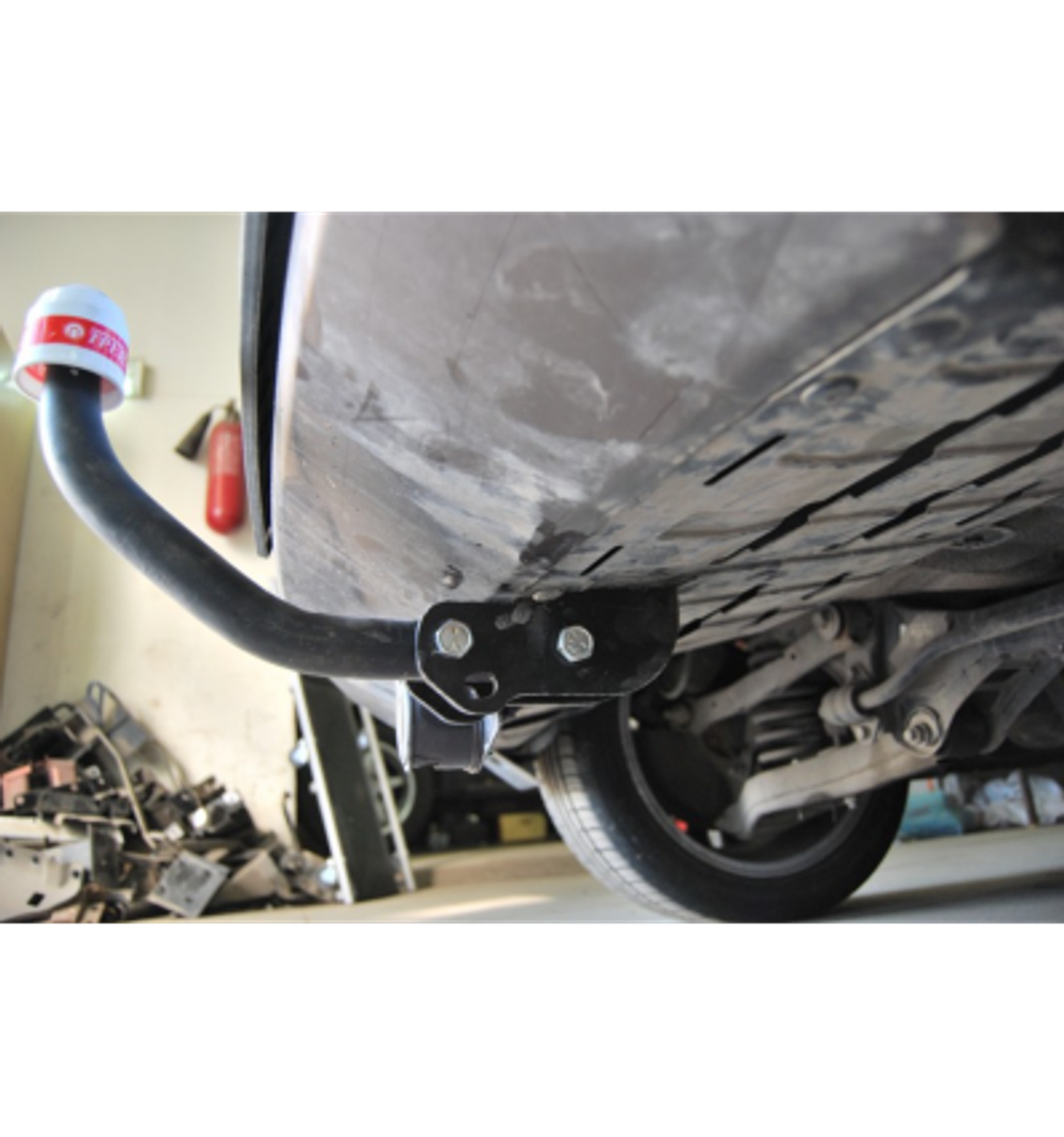 Фаркоп Kia Ceed хетчбек 2012-2015 (не подходит на рейстайлинговую версию 2015-), Hyundai i30 хетчбек 2012-2015 (не подходит на рейстайлинговую версию 2015-), условно-съемный,(без электрики) Трейлер.7352