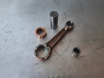 ремкомплект коленвала ямаха джог (шатун и 2 сепаратора)  Тайвань SEE