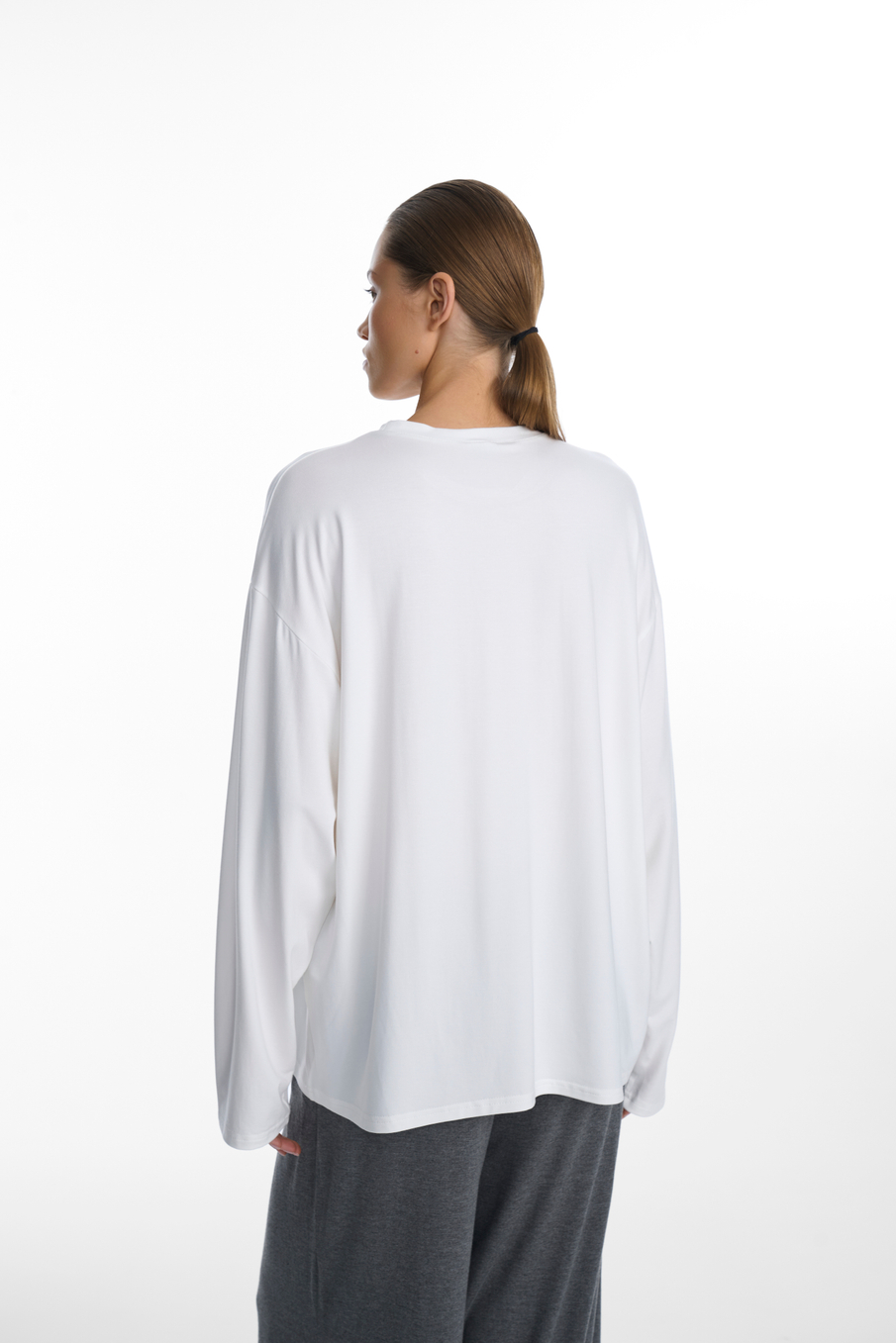 Лонгслив оверсайз белый