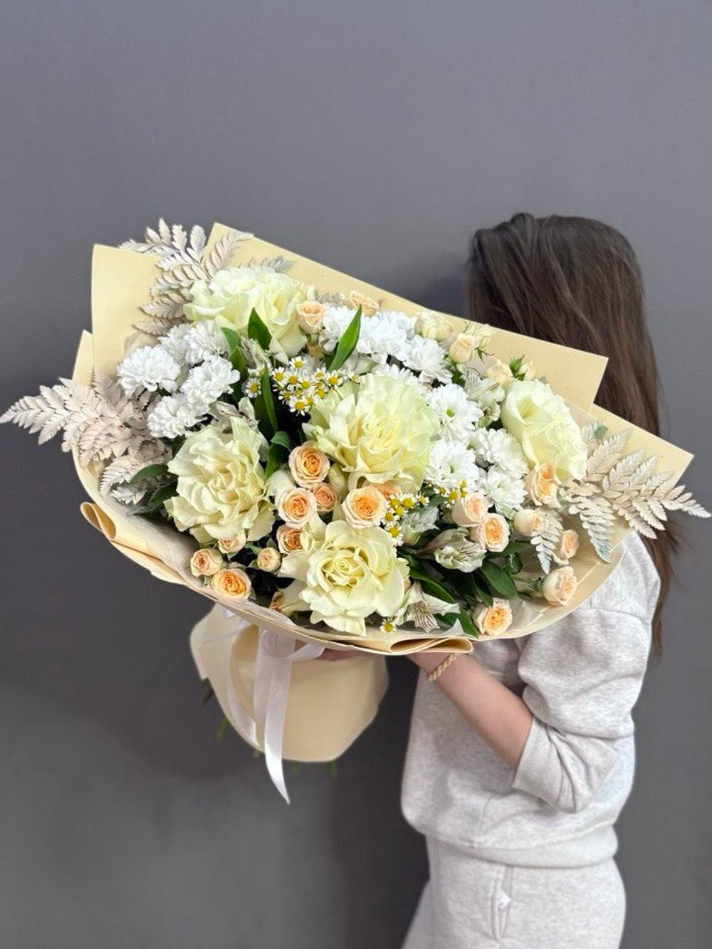 Букет в кремовой гамме