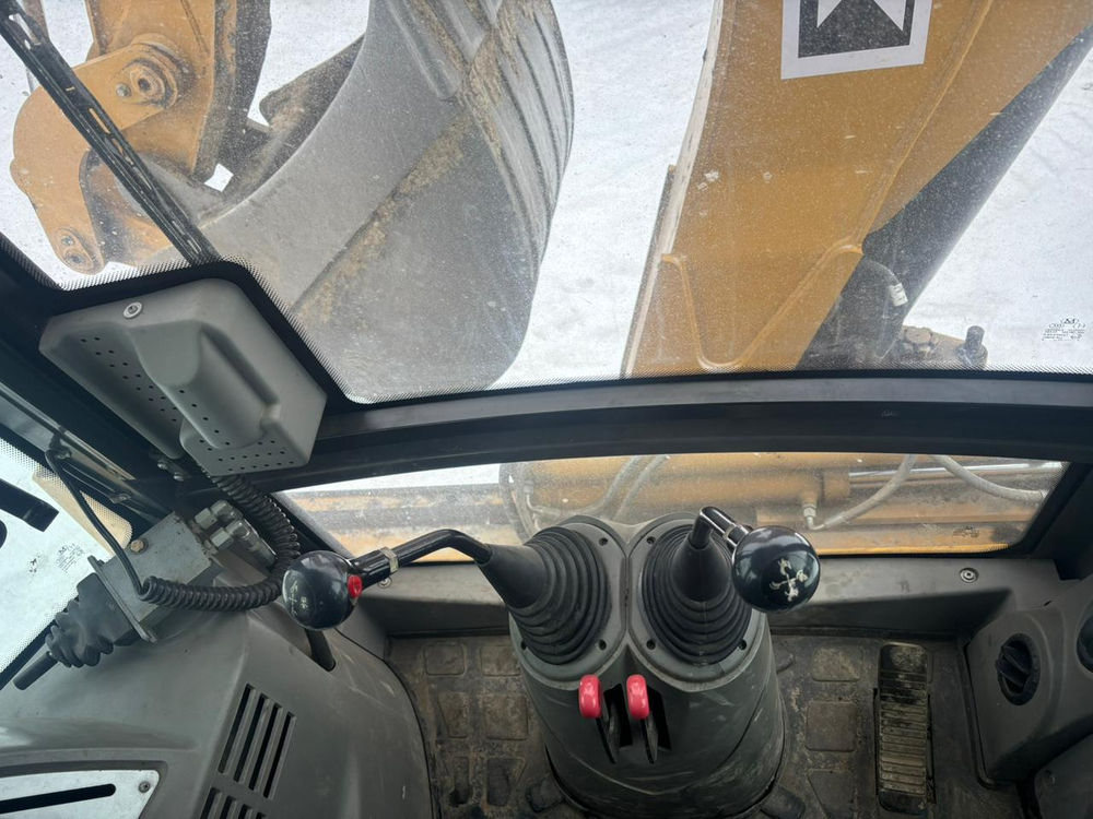 RUNMAX SE460* Экскаватор-погрузчик SE460 (Дизельный, 4,8 л, 102 л.с., АТ)