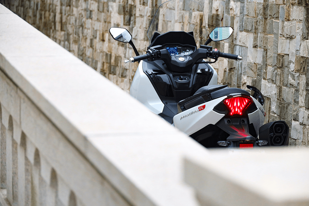 Скутер SYM MAXSYM TL 500