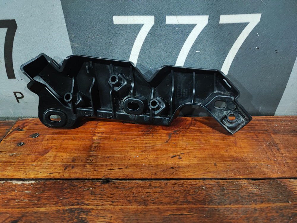 Кронштейн решетки радиатора левый Kia Sportage 5 (NQ5) 21-нв Б/У Оригинал 86355P1EA0