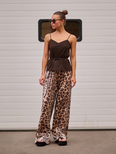 Широкие коричневые брюки с леопардовым принтом