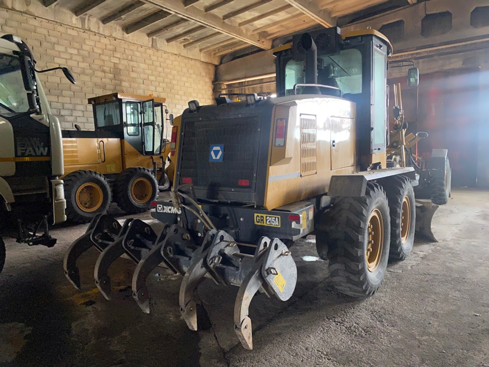 XCMG GR* Автогрейдер GR215А (Дизельный, 8,3 л, 218 л.с., АТ)