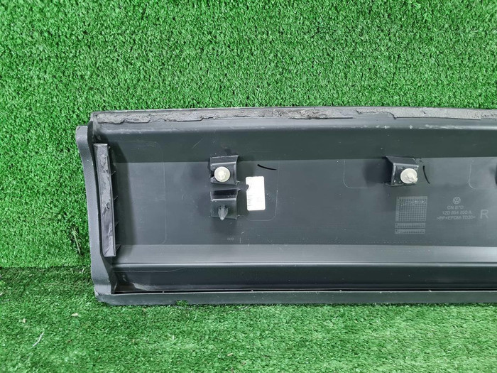 Накладка двери задняя правая VW ID.6 (2021-н.в.)