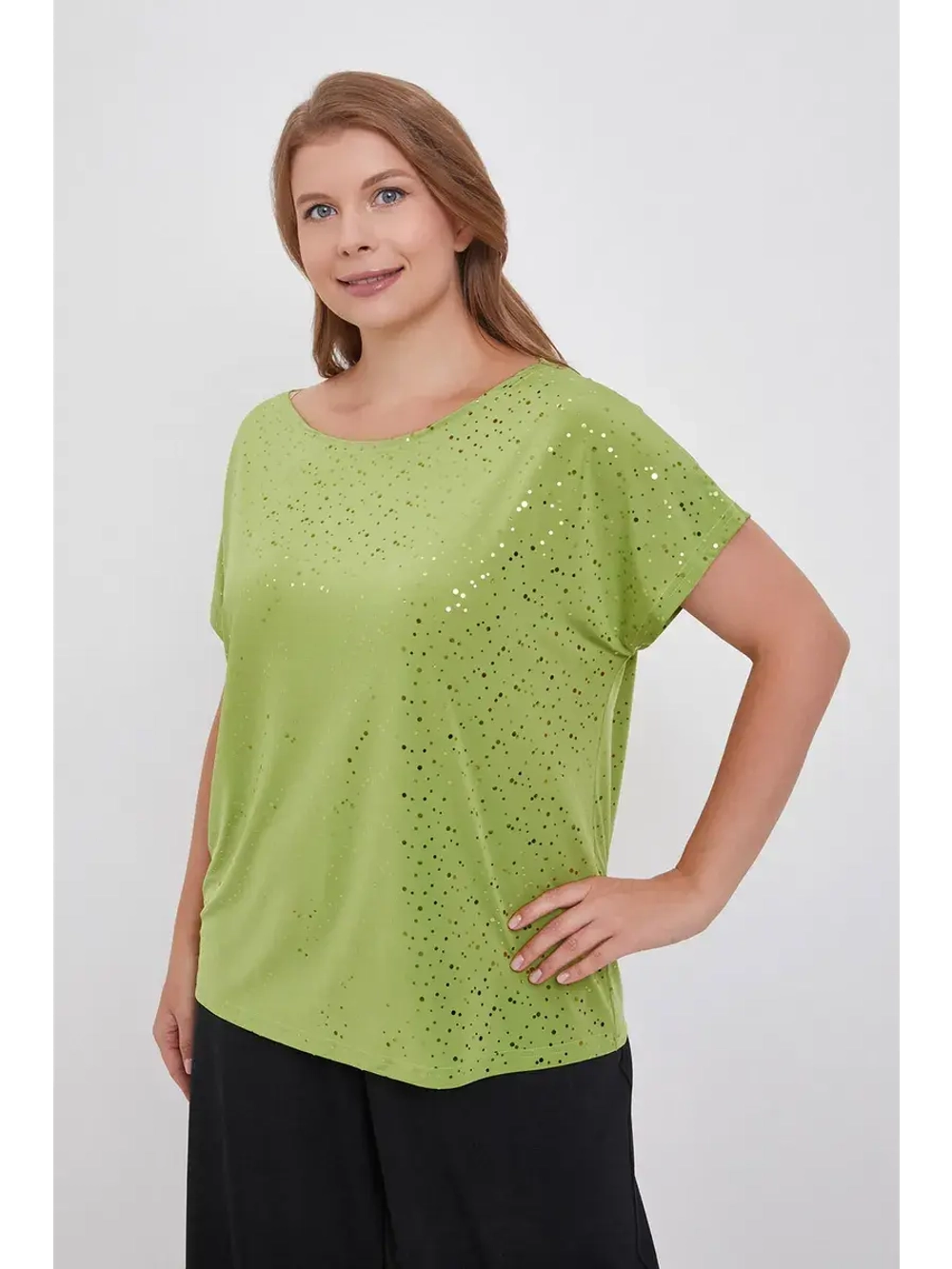 Блузка с пайетками короткий рукав