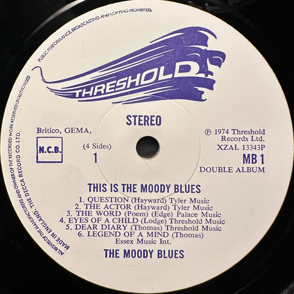 The Moody Blues - This Is The Moody Blues 2LP (Англия 1974г.)