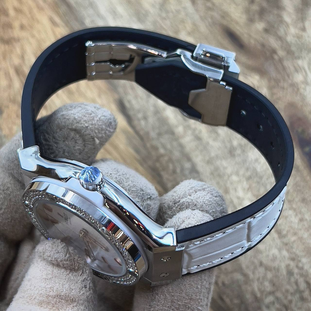 Часы Hublot