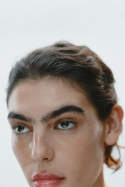 ZARA Увлажняющий блеск для губ, светло-розовый