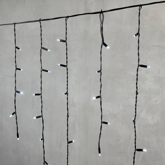 Светодиодная бахрома с колпачком 3,2*0,9 м., 180 холодных белых LED ламп, черный провод ПВХ, IP65, LTC (PIL180CAP-11-2W)