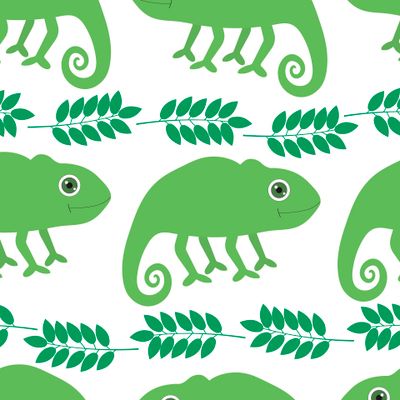 Хамелеон и тропические листья