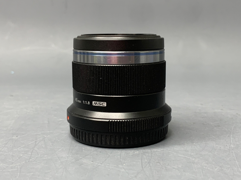Olympus 45mm 1.8 Micro 4/3