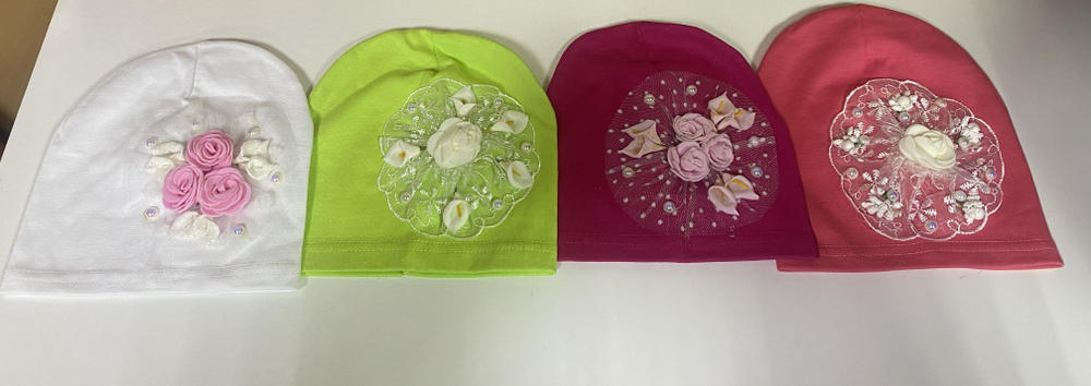 Шапка на девочку однослойная трикотажная из 100% хлопка на размер 48-50, цвета в ассортименте