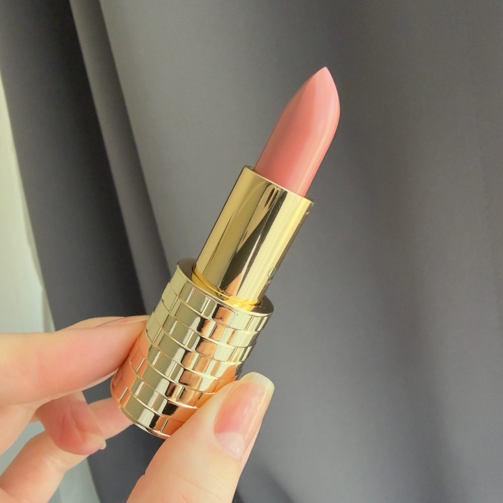 Помада Olivia Palermo