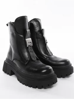 Зимние ботинки на высокой платформе