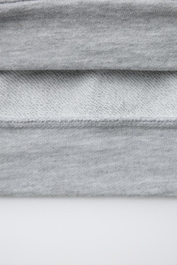 ZARA ТОЛСТОВКА С НАШИВКОЙ, СЕРЫЙ МЕЛАНЖ