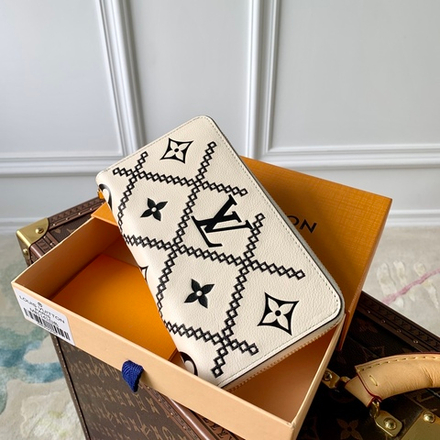 Louis Vuitton Zippy Wallet