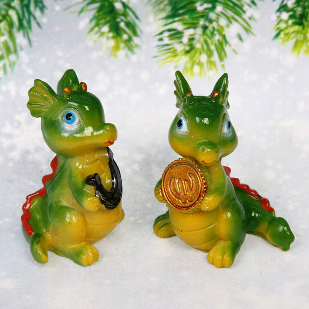 Фигурка «Дракоша Мила с подарком» 5*4,5*4 см, микс