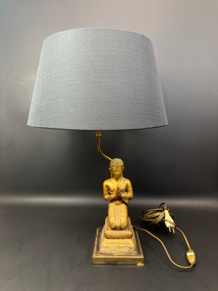 Настольная лампа с фигурой Будды