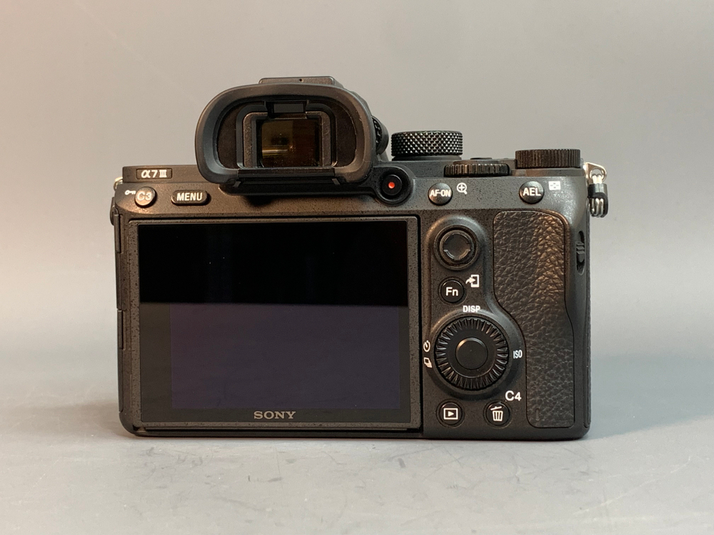 Sony A7 Mark III Kit 28-70/3.5-5.6 OSS 27.000 кадров