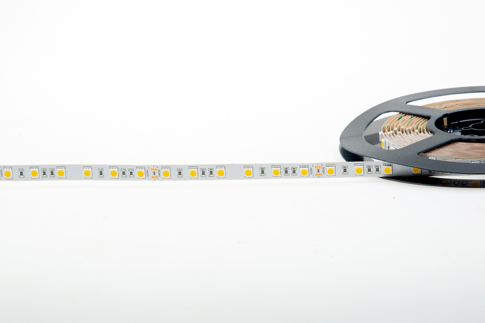 Лента светодиодная SMD нейтральная DC24V 14, 4W/m 4000K 1480Lm/m 60д/м CRI>85 IP20,  упаковка 5 метров,  ширина 10мм,  высота 2мм,  самоклейкая