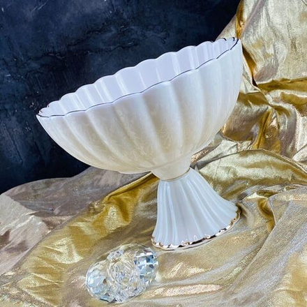 Lenardi 102-104 Конфетница 15см MARGARITA на ножке в под.уп.(х12)Фарфор