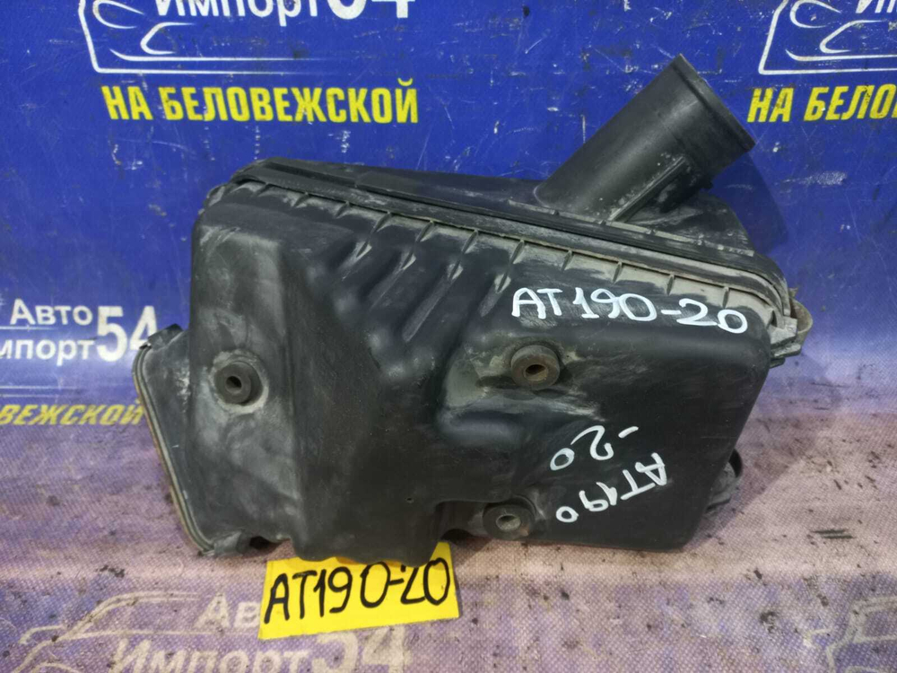 Корпус воздушного фильтра TOYOTA CARINA E 1995