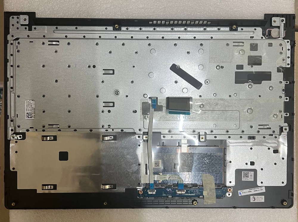 Верхняя панель с клавиатурой (топкейс) для ноутбука Lenovo 310-15IKB красная, раскладка- русская (5CB0L35892)