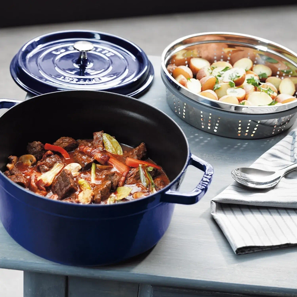 STAUB Чугунная кастрюля Cocotte 24 см 3,8 л со вставкой-пароваркой графит