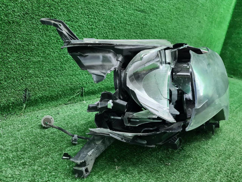 Битая Фара правая Toyota LC Prado 150 (13-17) LED