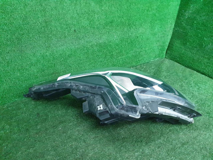 Фара правая Kia Rio 4 (2020-н.в.) галоген