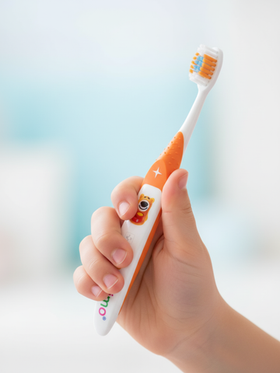 Зубная щетка Dentissimo, для детей от 6 лет, с разноуровневыми щетинками, оранжевая