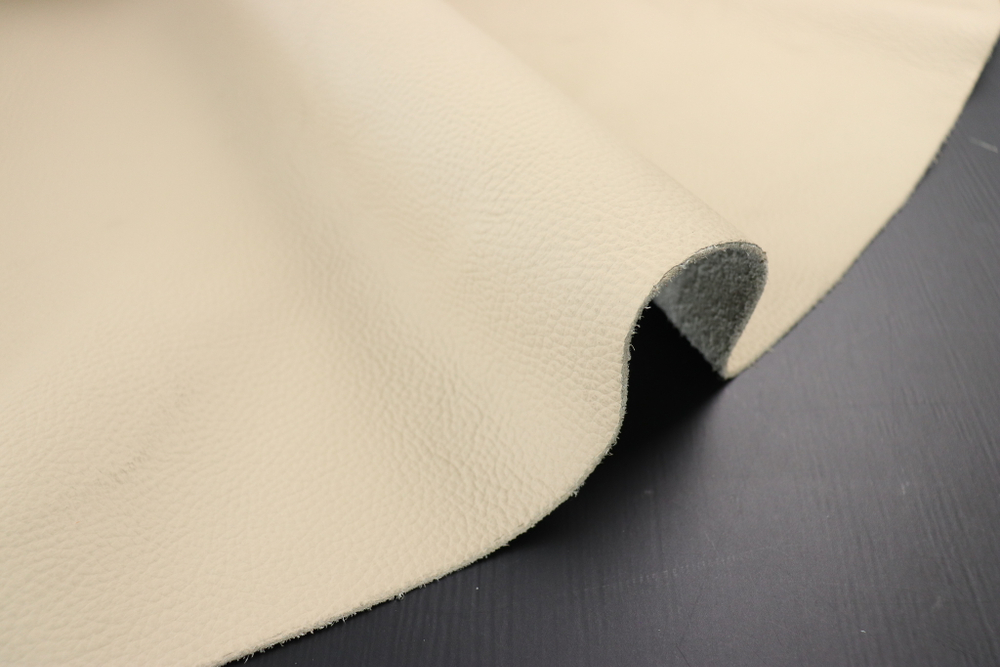 1,6-2,0 Мебельная кожа Бежевая