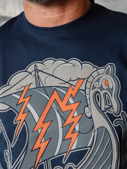 Футболка Варгградъ мужская синяя «Песнь суровых морей»