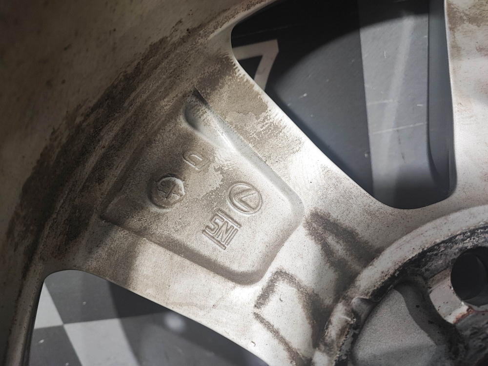 Диск колесный литой R17 Lexus UX 18-нв Б/У Оригинал 4261176220