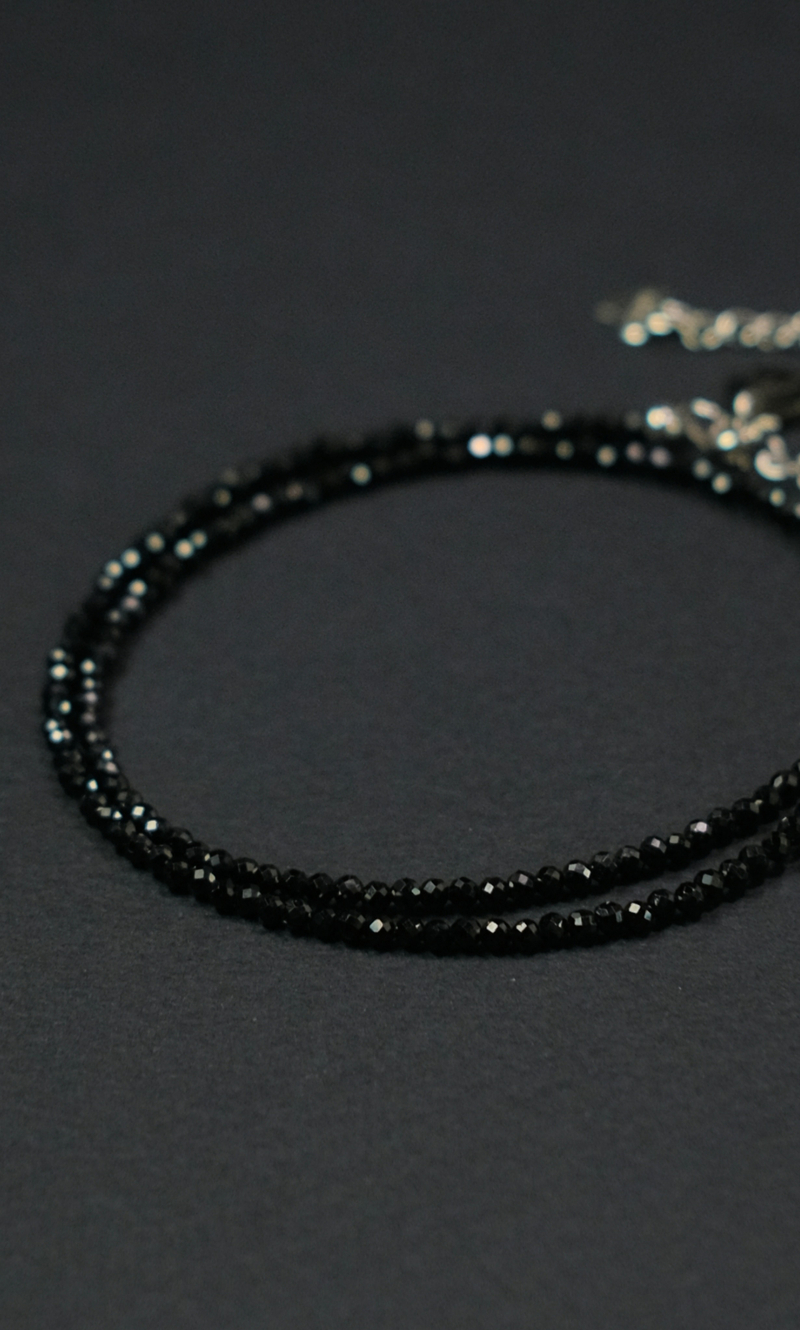 Чокер "Memo about Target" из черной шпинели 33-38 см