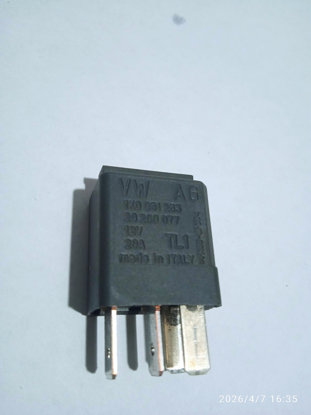 Реле 4 контакта (449) Шкода Октавия А5 1.4 BUD Б/У