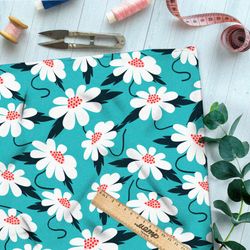 Ткань штапель простые ромашки на зелёном фоне