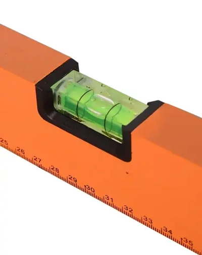 Уровень строительный 600 мм фрезерованный 3 глазка Вихрь