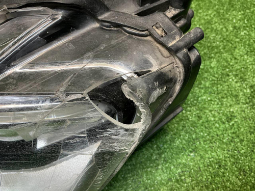 Фара левая Audi Q3 (2011-2014) ксенон